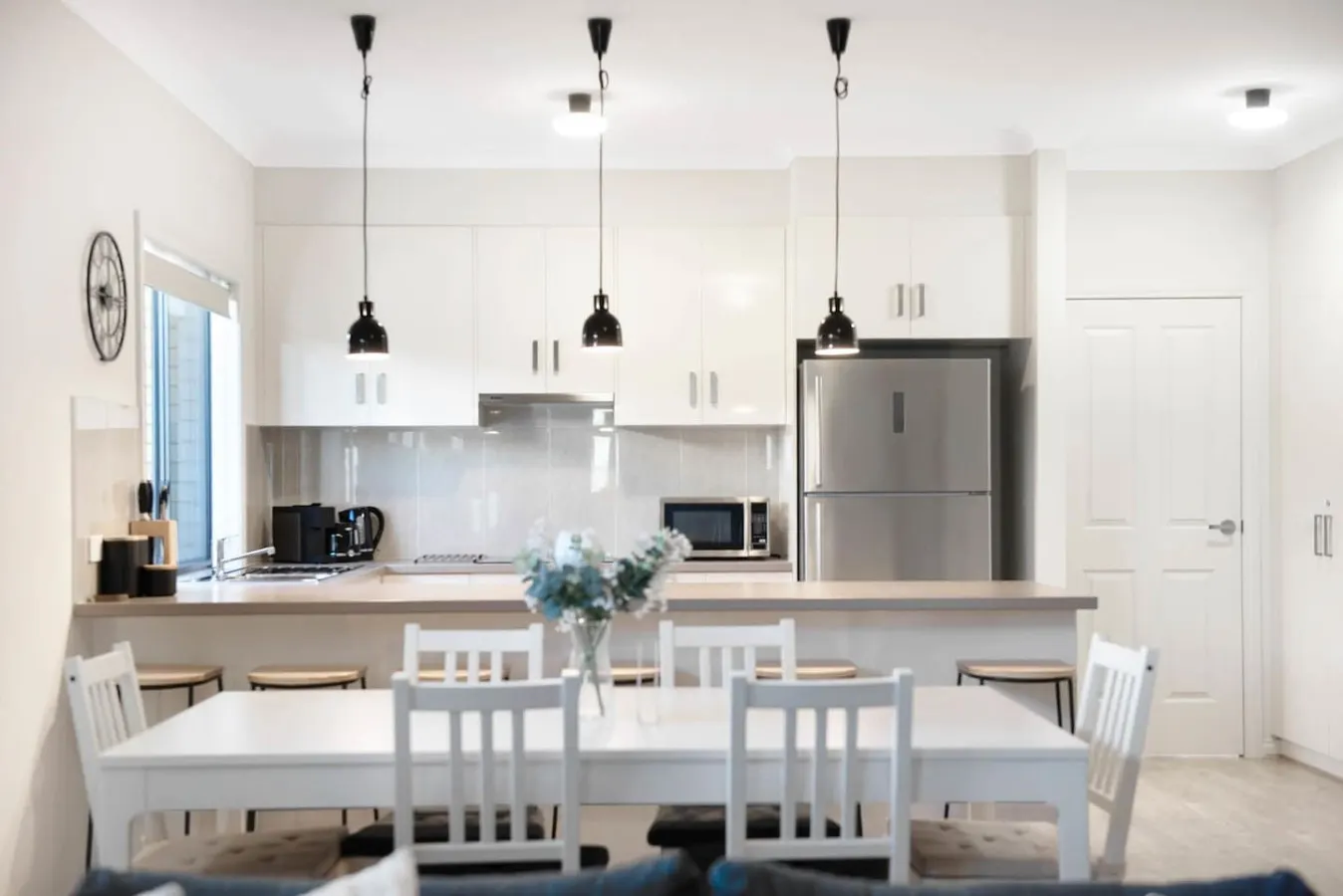Brooking’s Perch—Riverside Stay near Cafés & Wharf 7