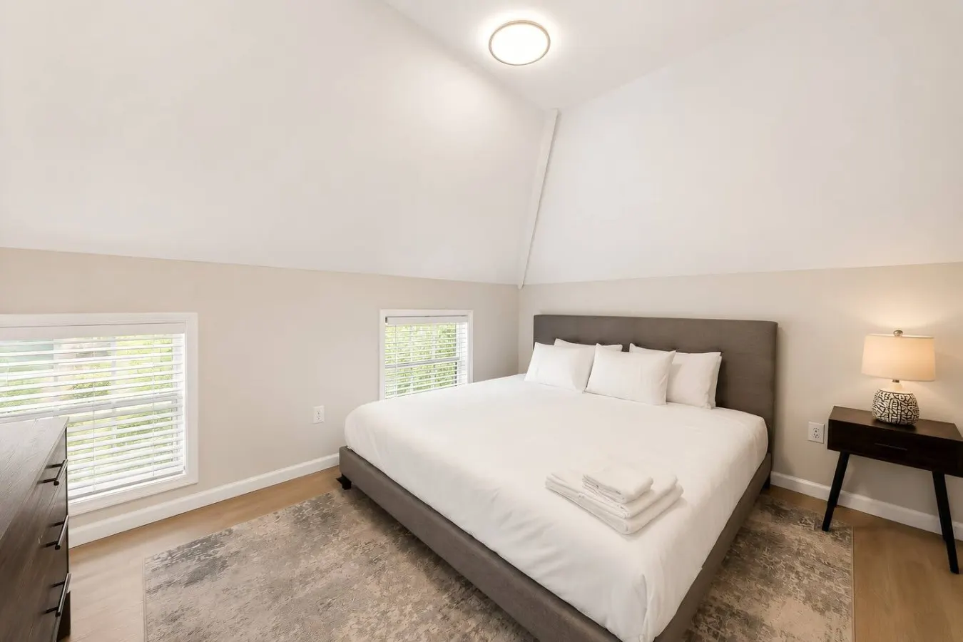 Spacious 4BR Home Near UC, Downtown, Hospitals 18