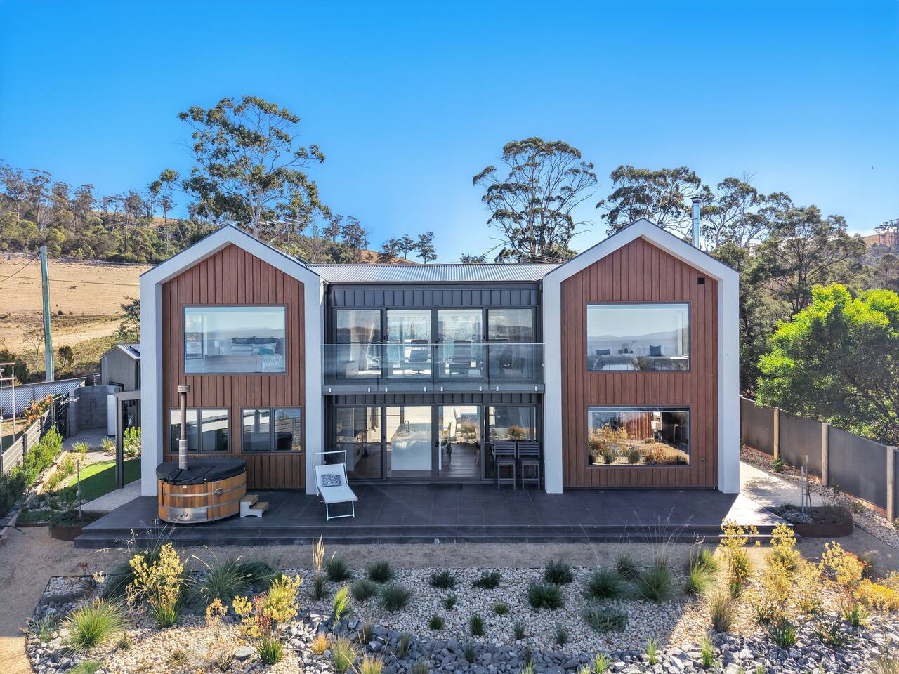Connellys Bay House 6