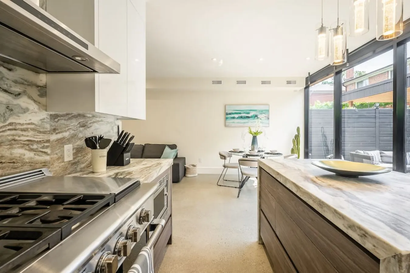 Incredible 2BR Home Spacious Terrace Modern 14