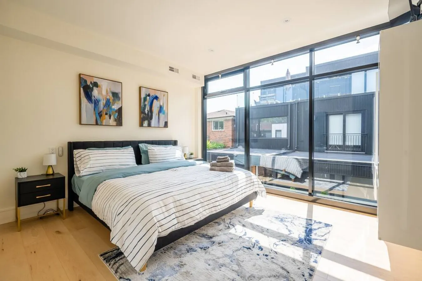 Incredible 2BR Home Spacious Terrace Modern 18