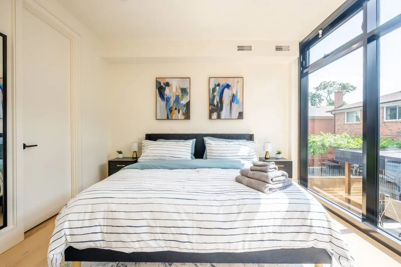 Incredible 2BR Home Spacious Terrace Modern 19