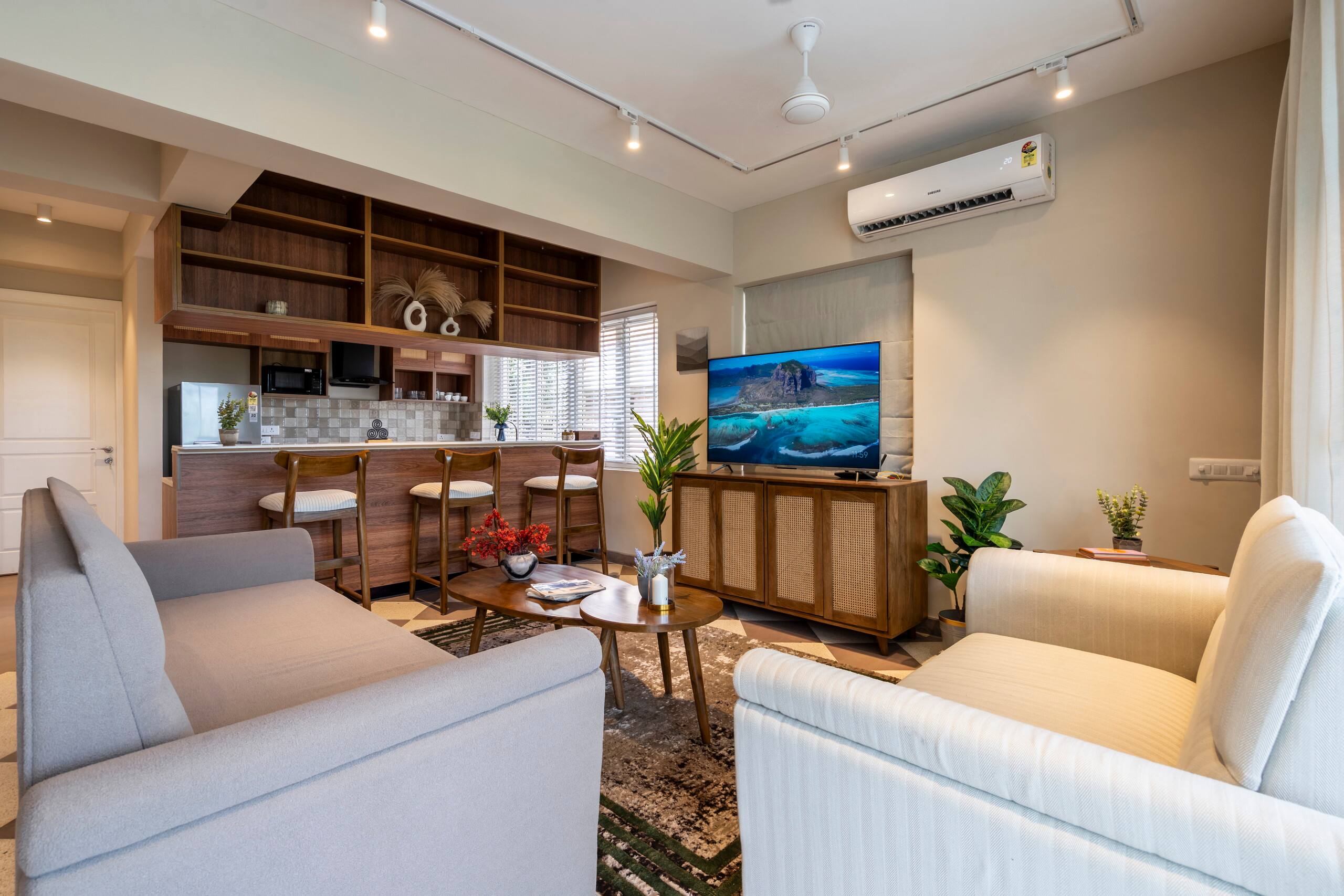 Staymaster Solintra C301 | Cozy 3BHK w/ Pool & Gym 10