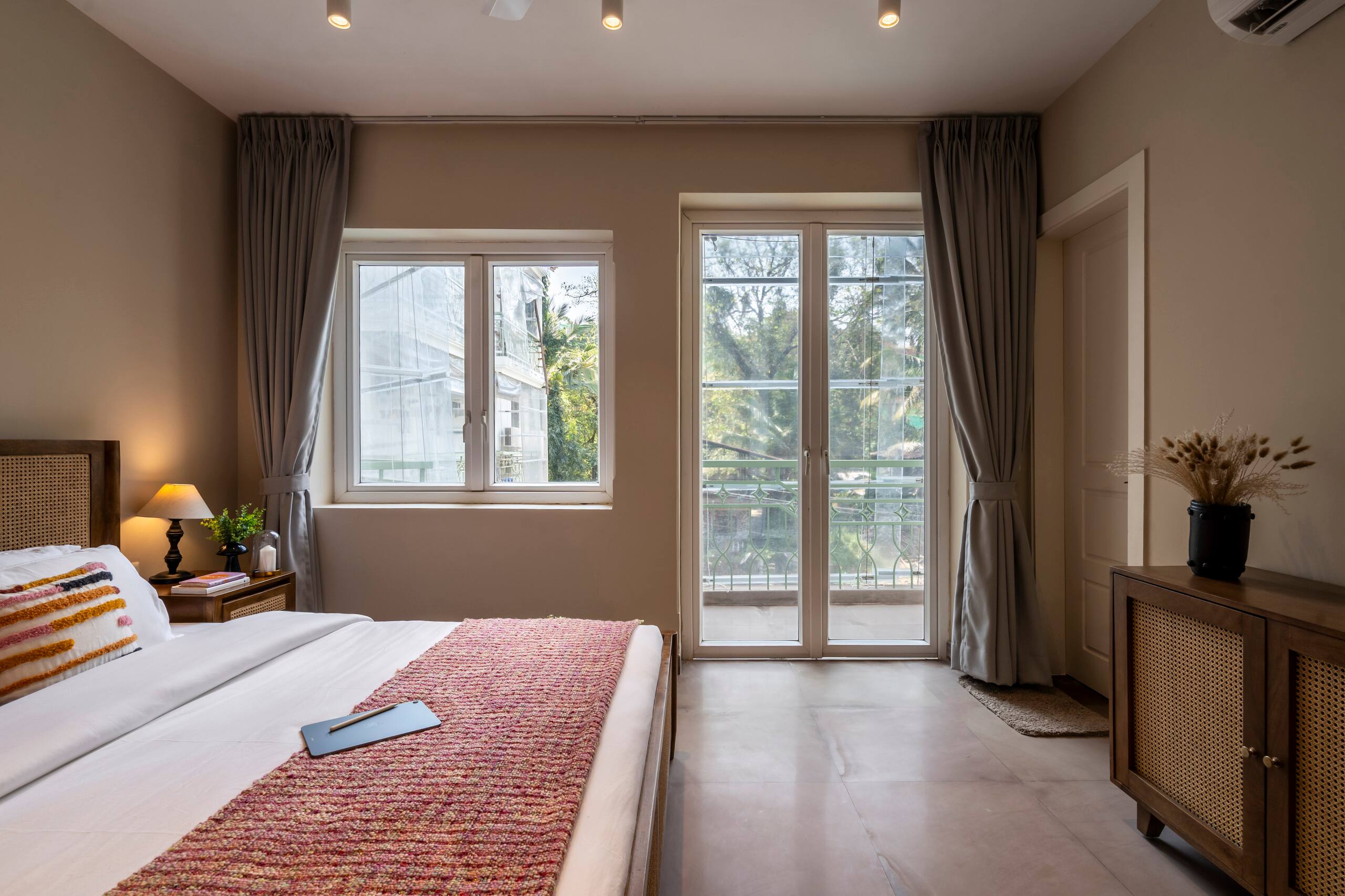 Staymaster Solintra C301 | Cozy 3BHK w/ Pool & Gym 36
