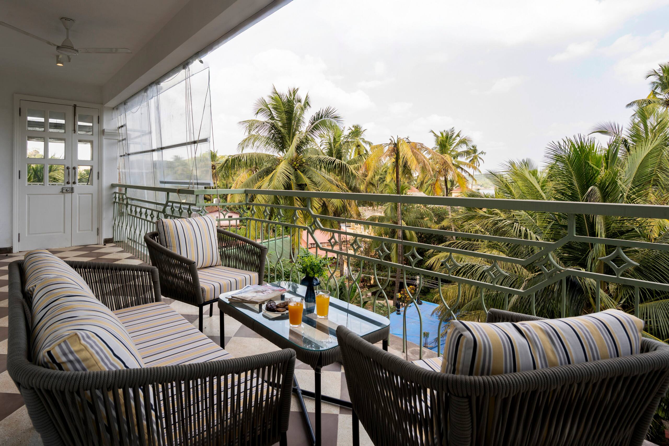 Staymaster Solintra C301 | Cozy 3BHK w/ Pool & Gym — photo 3