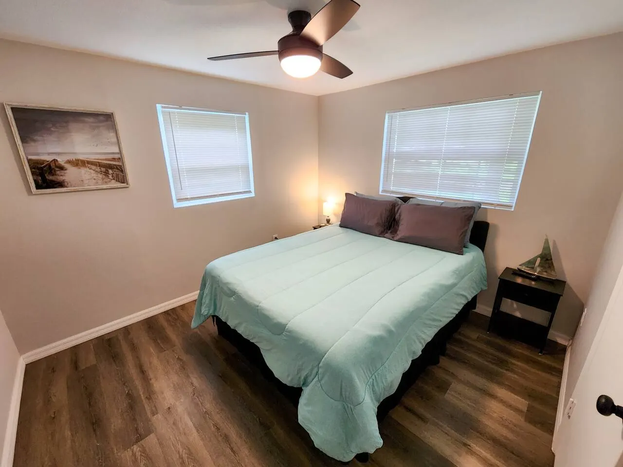Astor Serene Riverfront Retreat with 2 boat slips and a dock 16