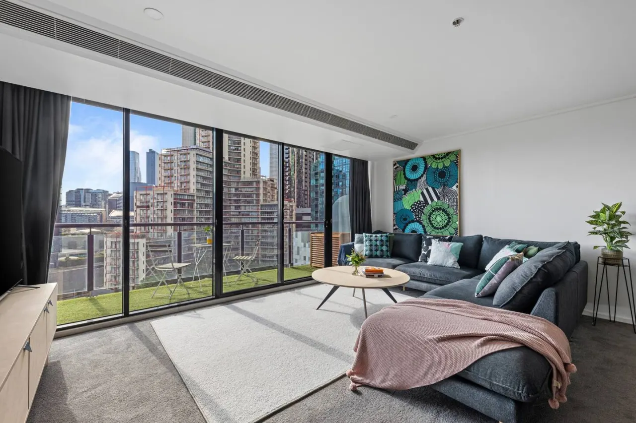 Alfi - Your Spacious 3bed/2bath Melbourne Home!