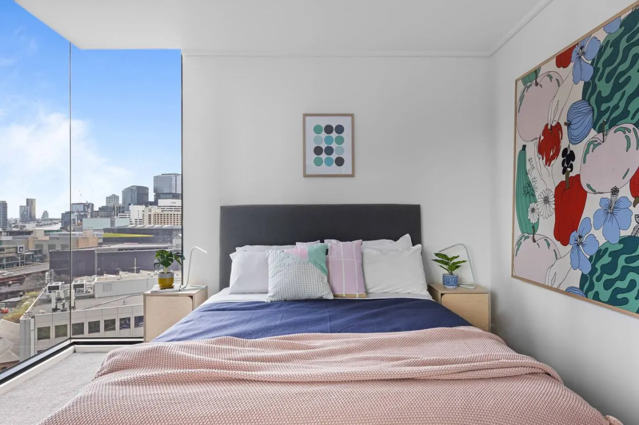 Alfi - Your Spacious 3bed/2bath Melbourne Home! 14
