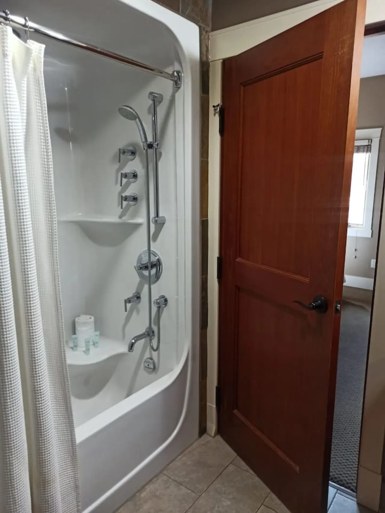 Stunning 2-BR Suite with Hot Tub & Mountain Views 14