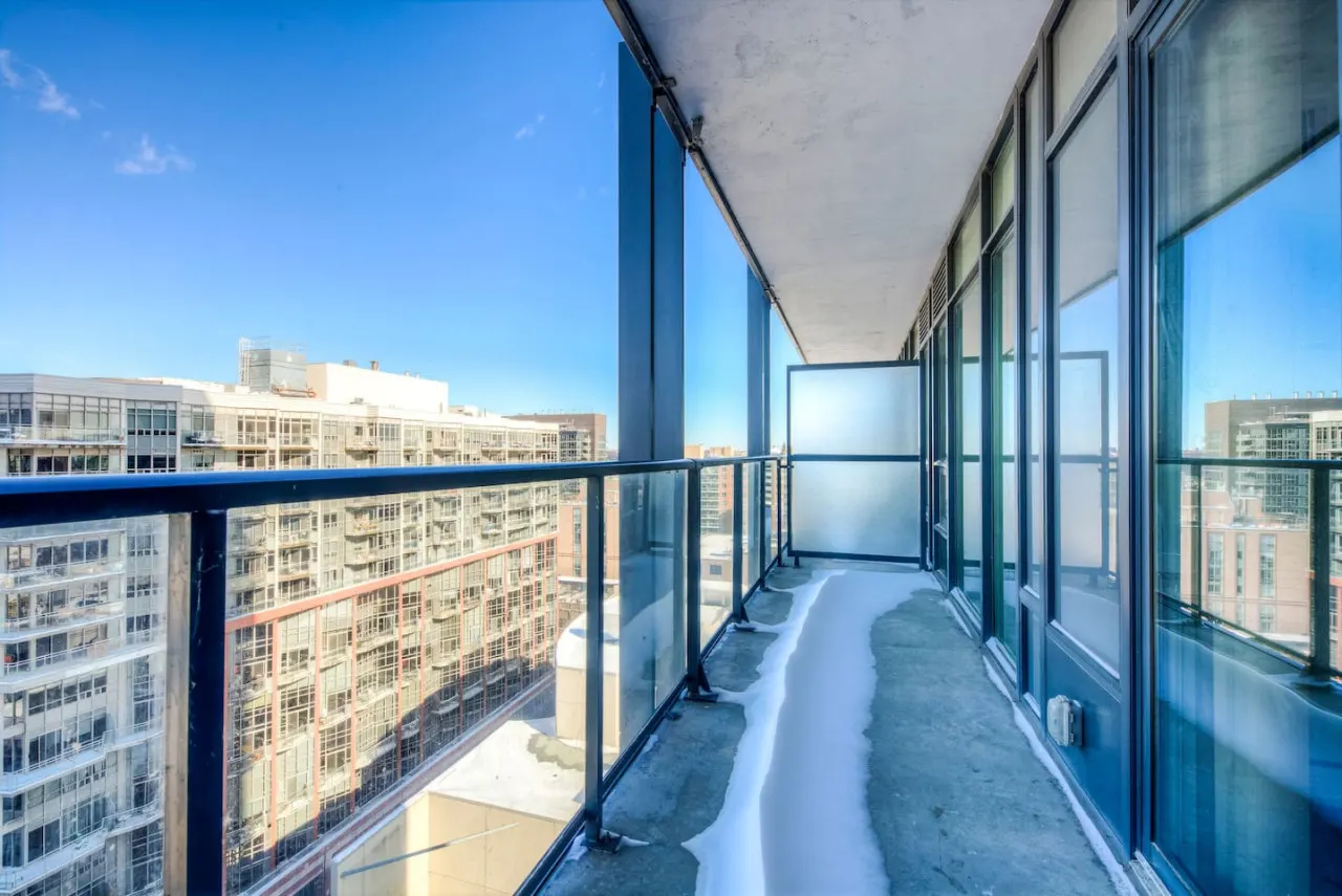 Well-Designed 1BR Prime Location Sleeps 4 20