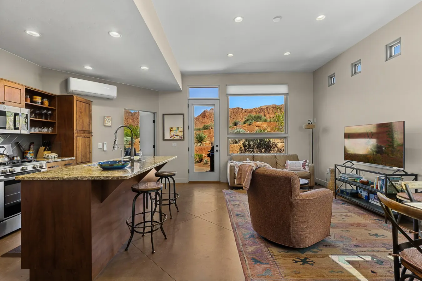 La Casa Coyote- Southwest Desert Home