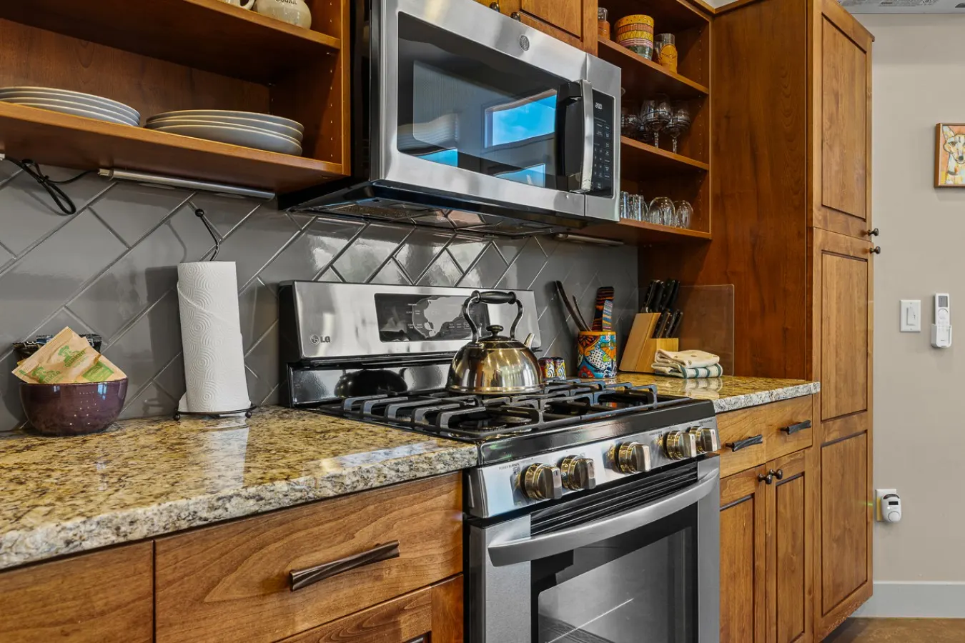La Casa Coyote- Southwest Desert Home 11