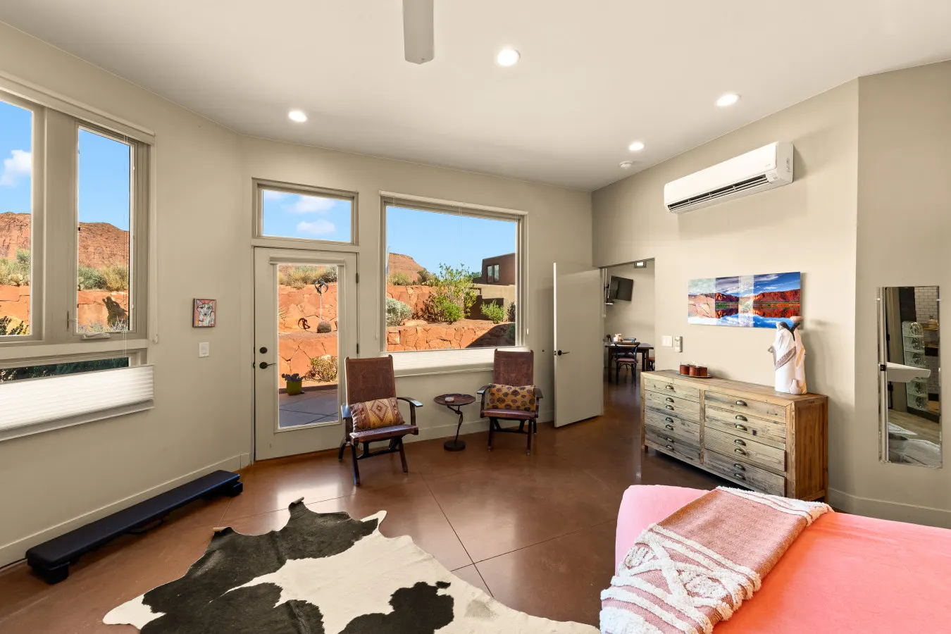 La Casa Coyote- Southwest Desert Home 15