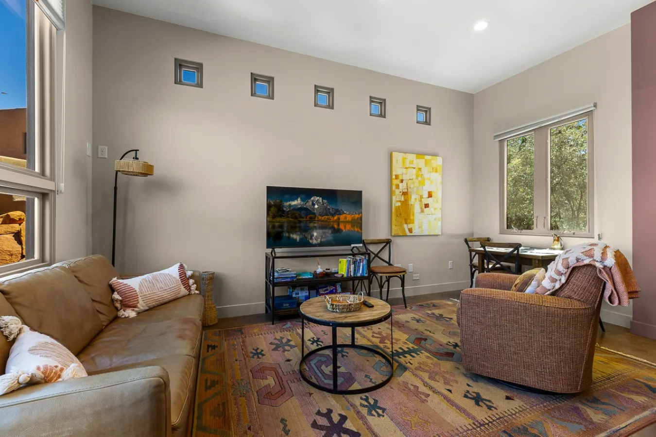 La Casa Coyote- Southwest Desert Home 7