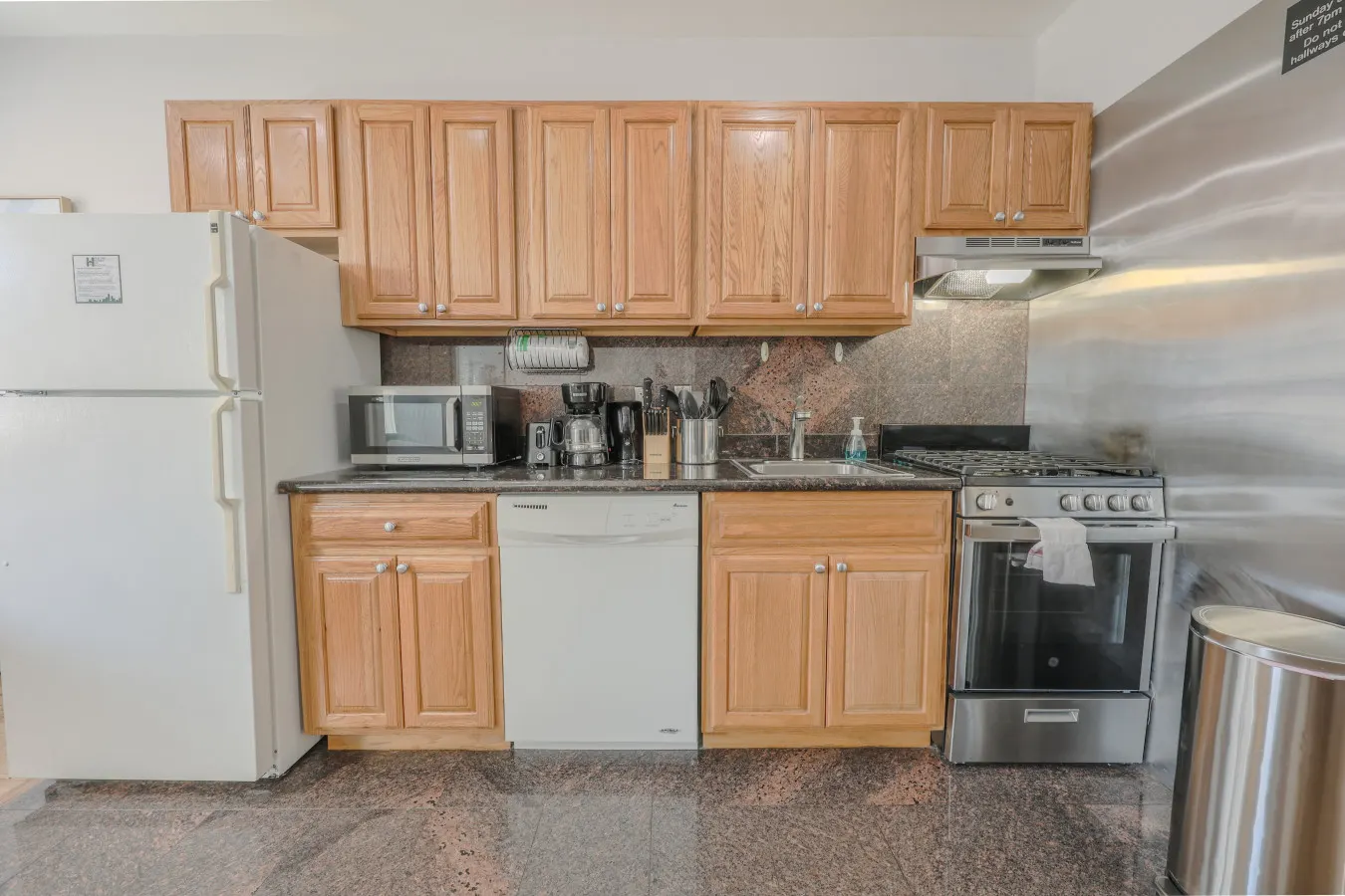 Comfy 1br, Minutes to Boston Common, 99 Walk score 9