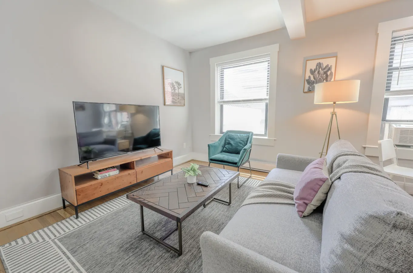 Comfy 1br, Minutes to Boston Common, 99 Walk score 5