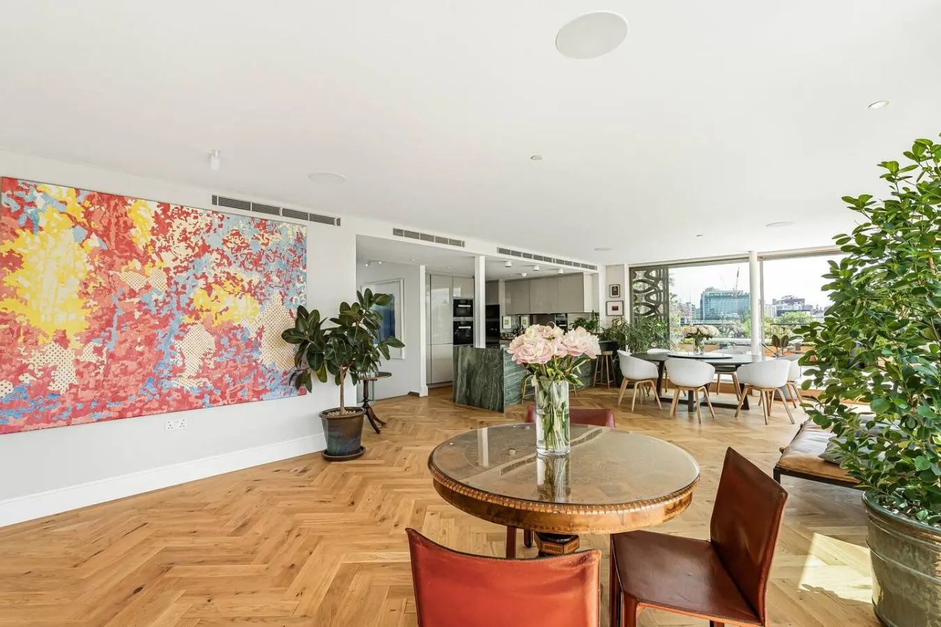 The Notting Hill Penthouse with Rooftop Spa 20
