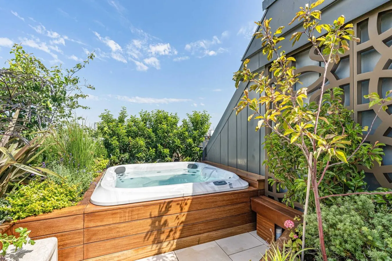 The Notting Hill Penthouse with Rooftop Spa — photo 4
