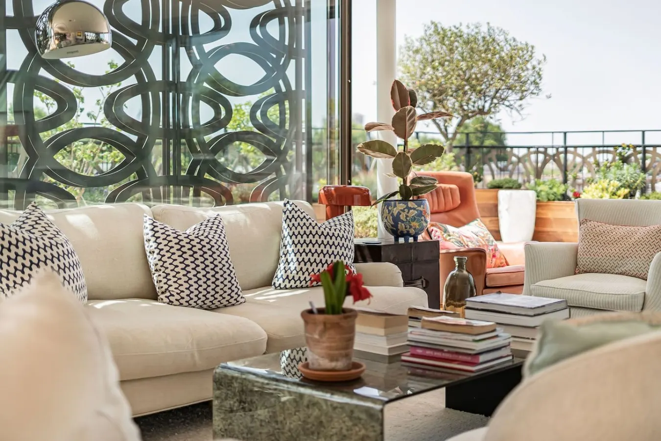The Notting Hill Penthouse with Rooftop Spa 8