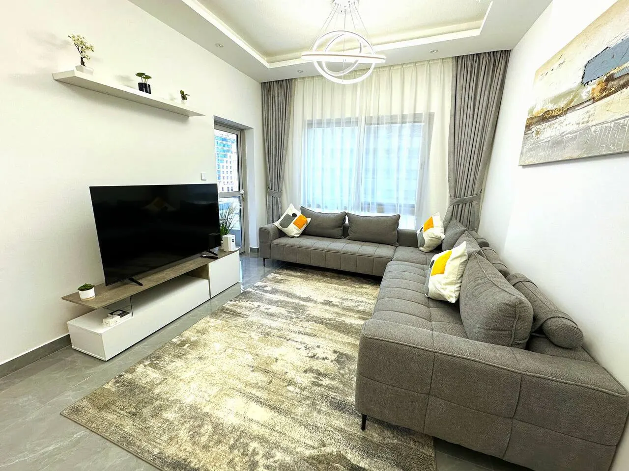 Dubai Marina - 1BHK Fancy Apartment