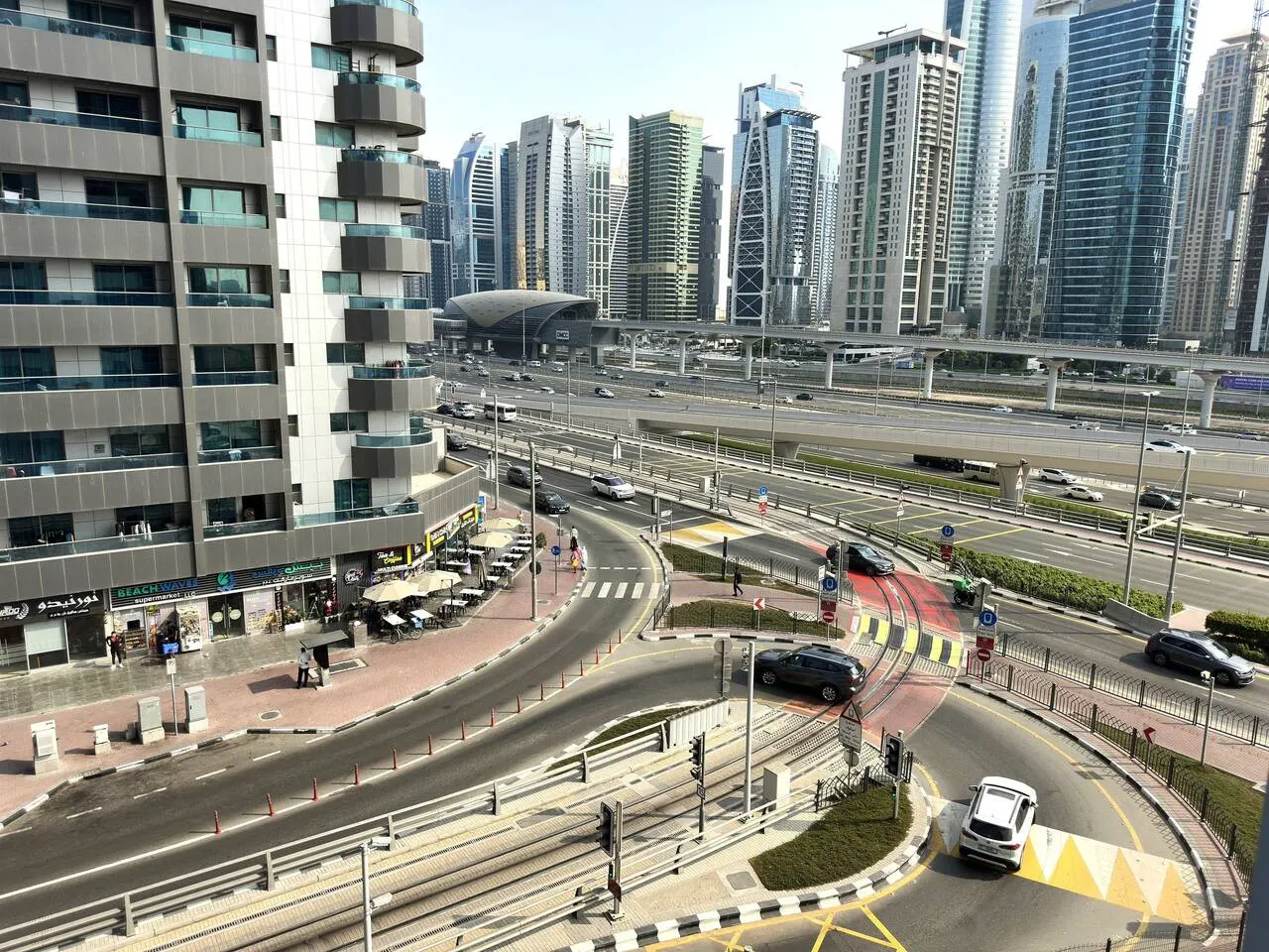 Dubai Marina - 1BHK Fancy Apartment 13
