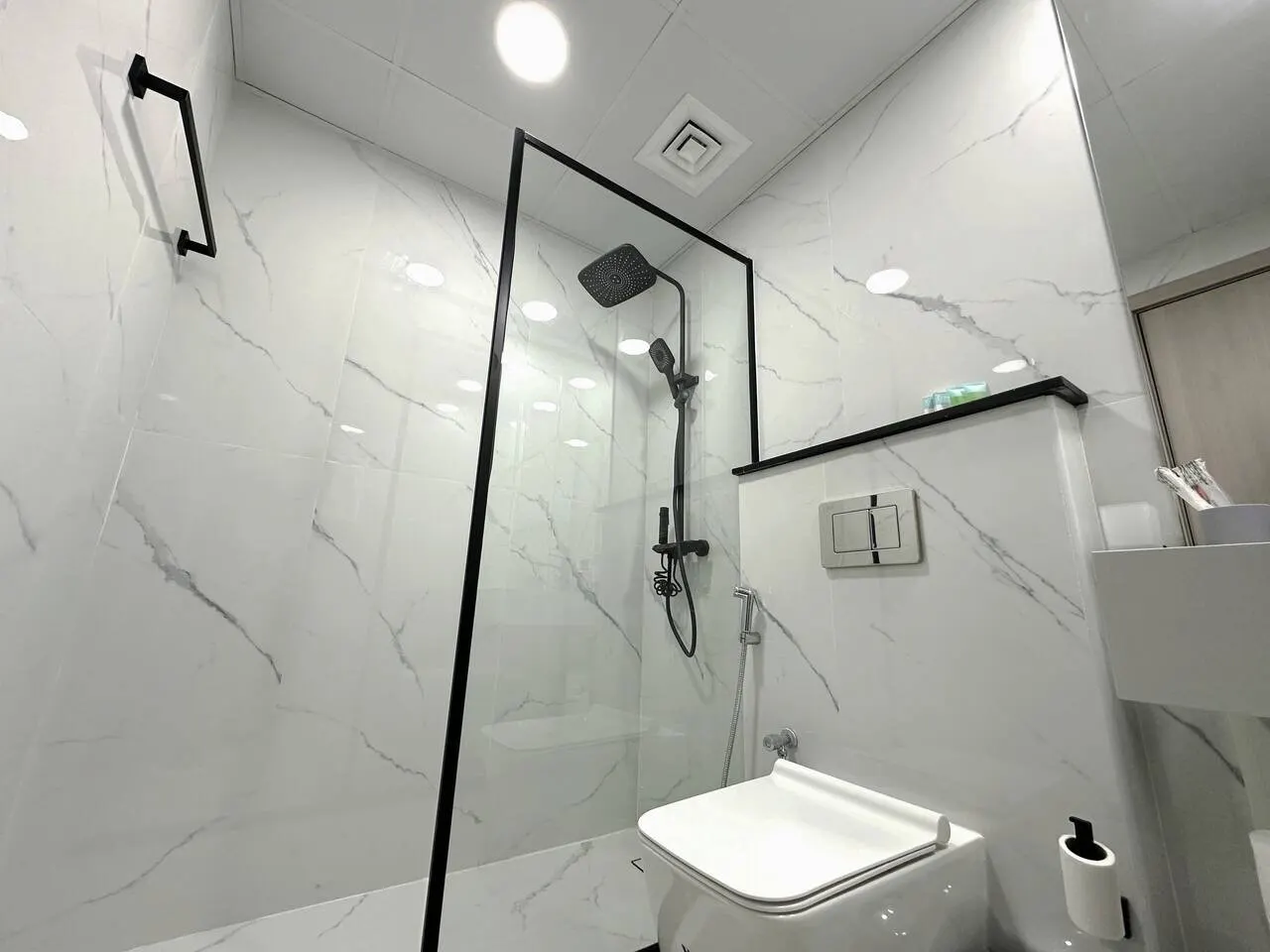 Dubai Marina - 1BHK Fancy Apartment 8