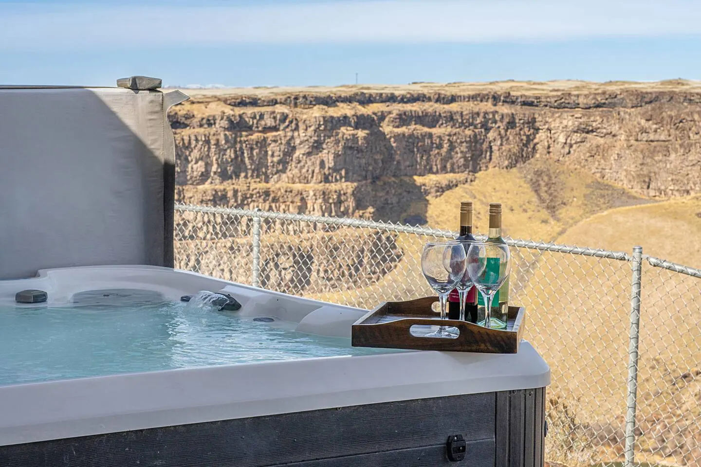 Canyon Rim/Private Hot Tub/Near Hiking & Trails!