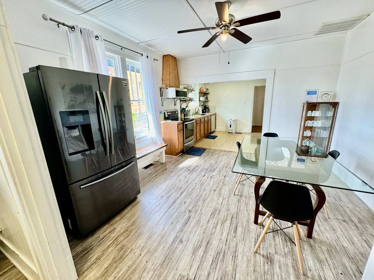 4 Bedroom close to everything 6