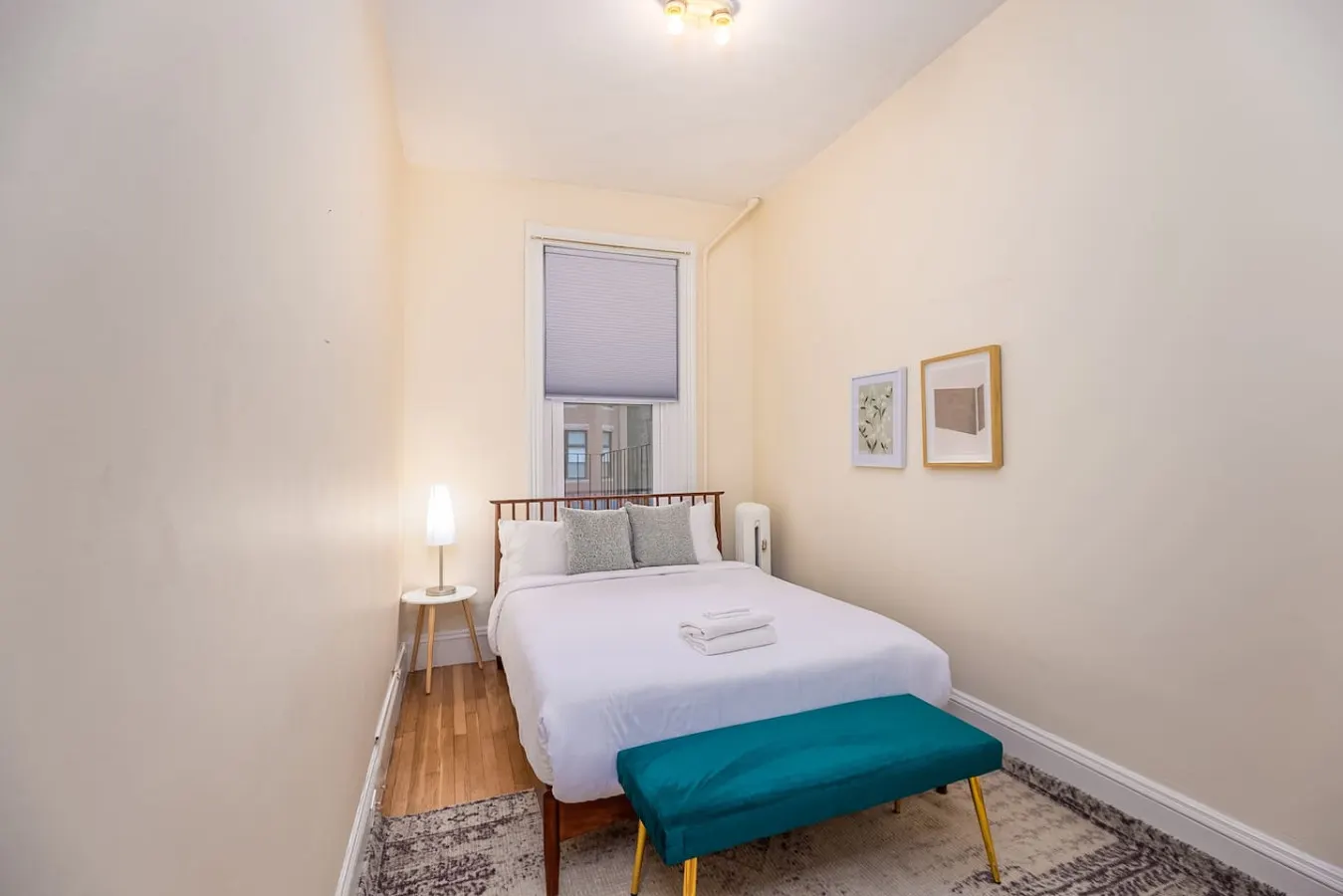 Cozy Back Bay 1Br / 1Bath! 3