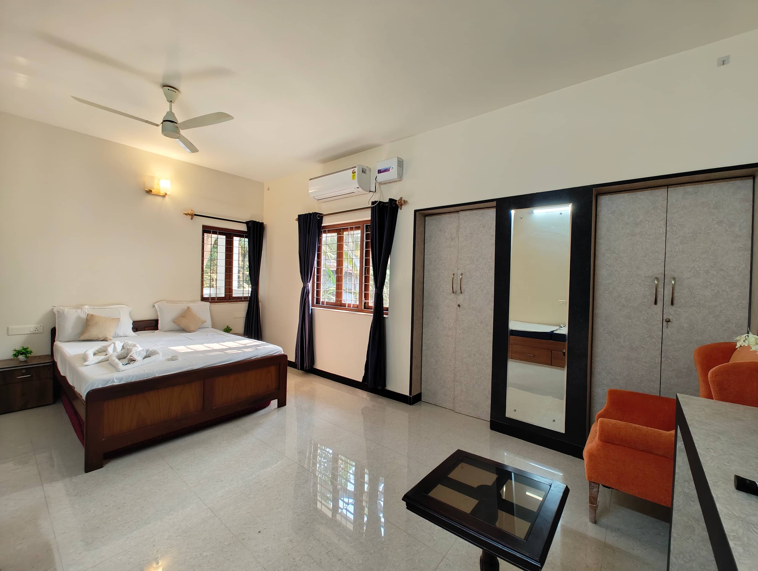 The Emerald Coast Haven 4BHK– Pvt Pool Villa 32