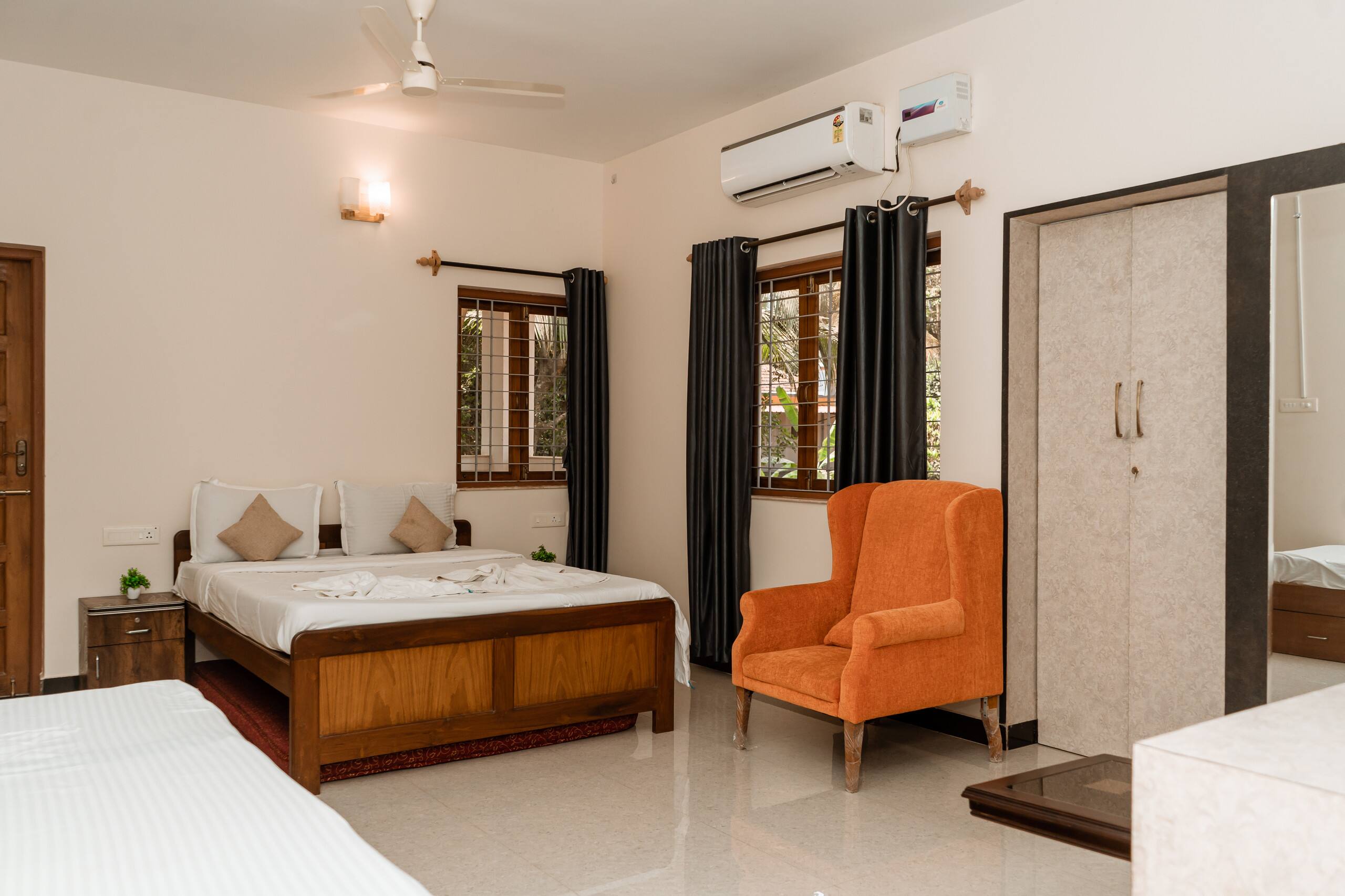 The Emerald Coast Haven 4BHK– Pvt Pool Villa 37