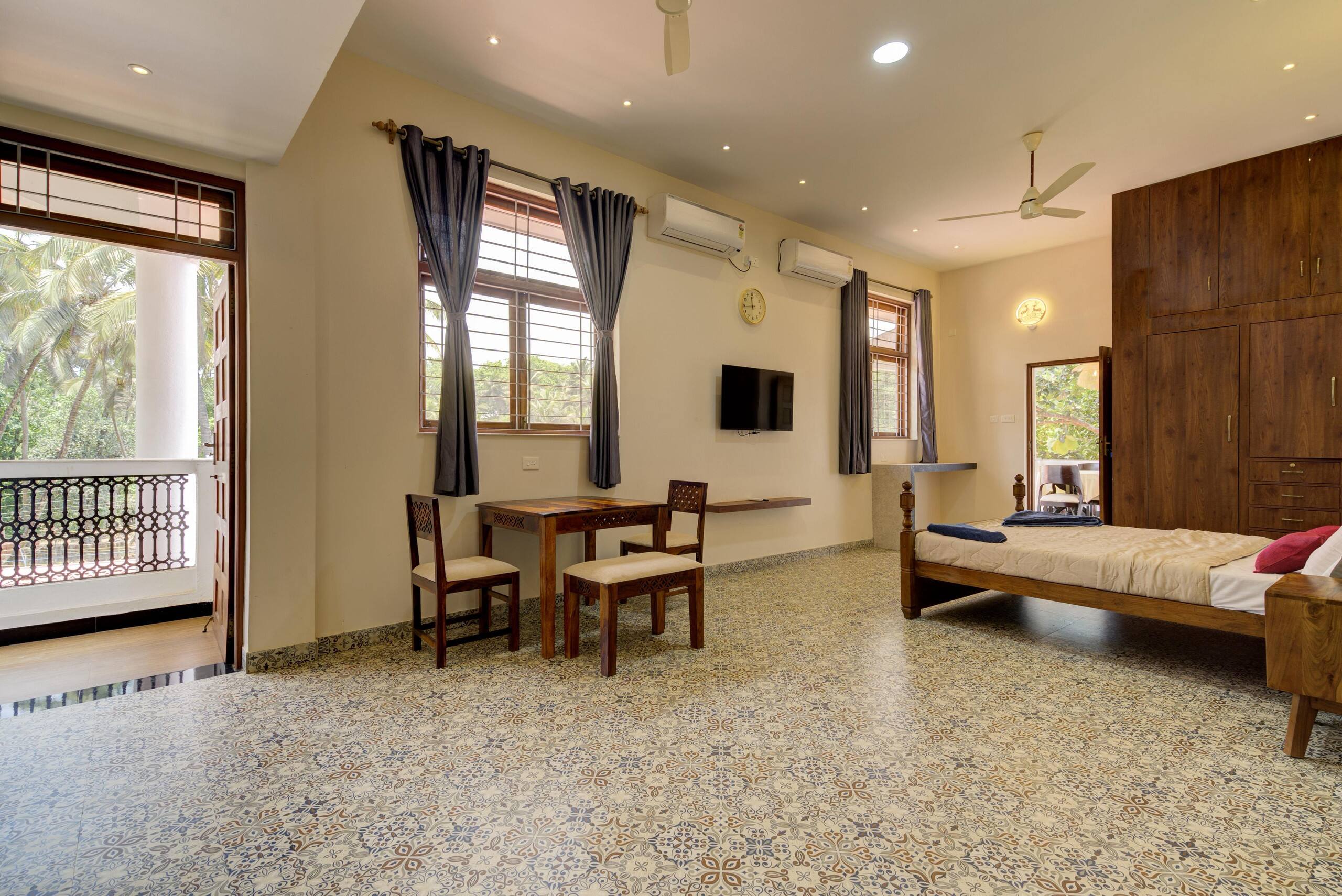 The Emerald Coast Haven 4BHK– Pvt Pool Villa 28