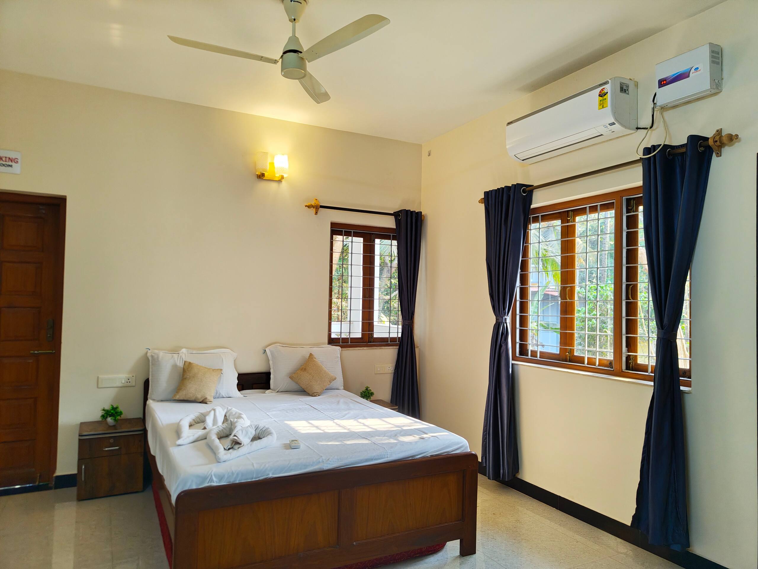 The Emerald Coast Haven 4BHK– Pvt Pool Villa 33