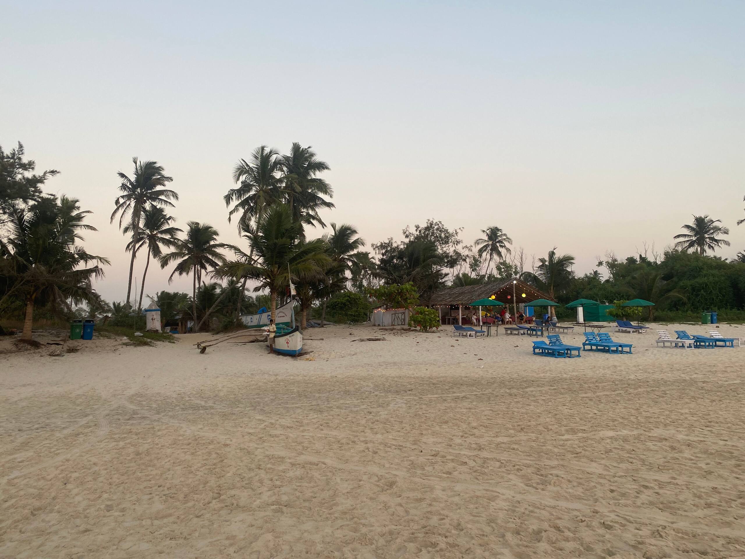 The Greendoor Villa - Beach House , 400 mtr beach 40