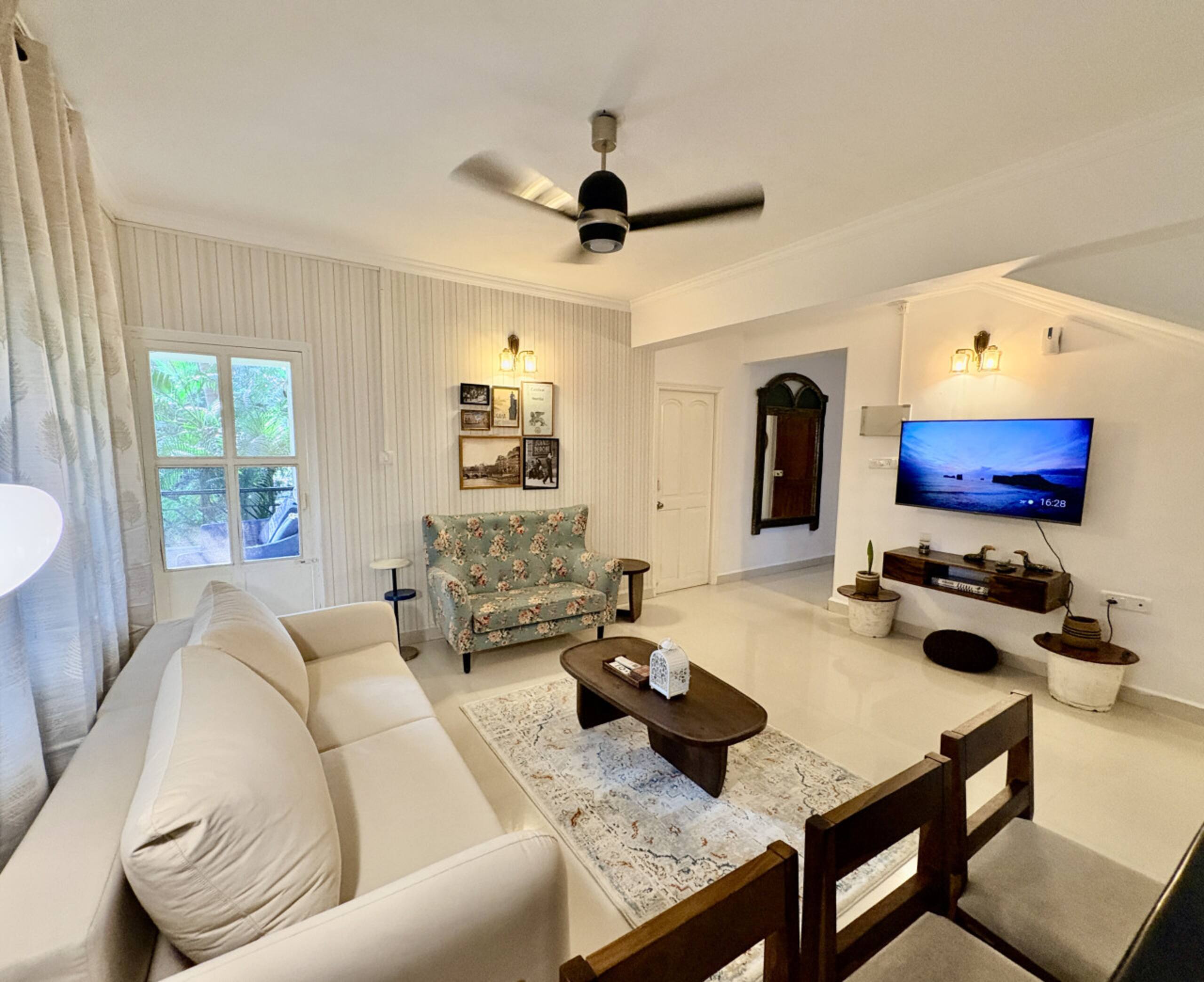 The Greendoor Villa - Beach House , 400 mtr beach 6