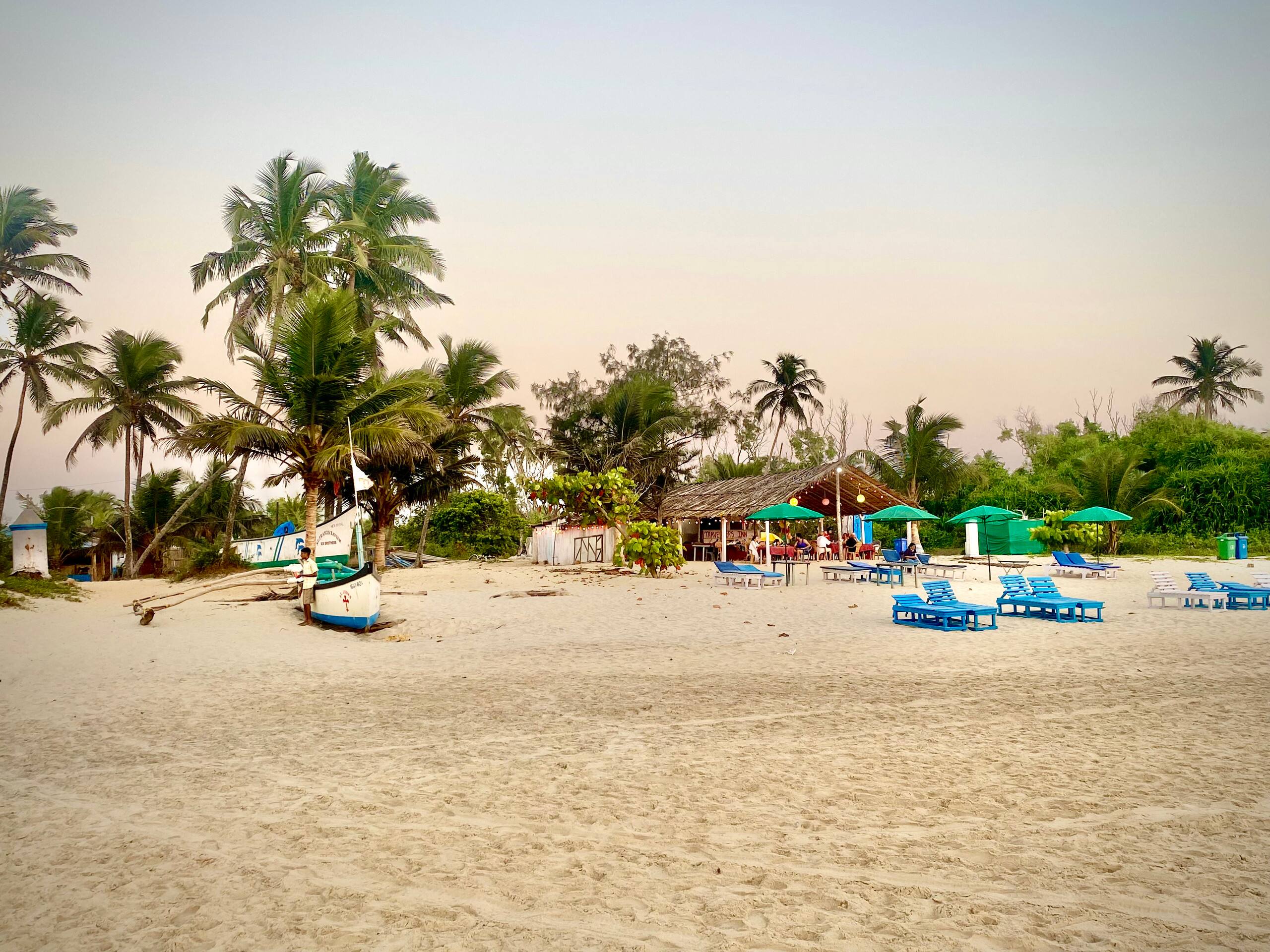 The Greendoor Villa - Beach House , 400 mtr beach 29