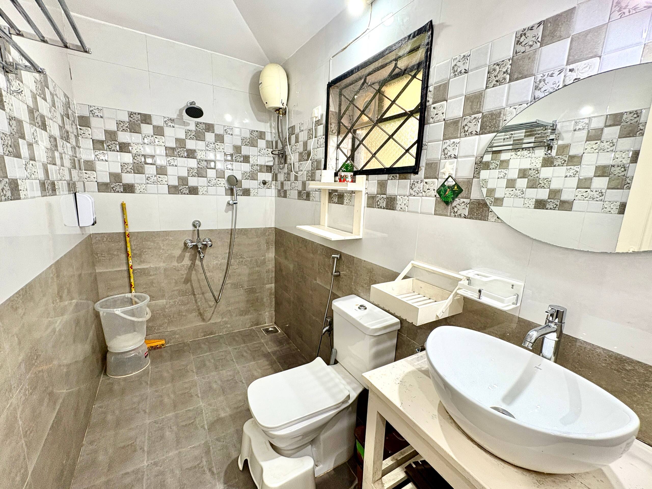 The Greendoor Villa - Beach House , 400 mtr beach 37