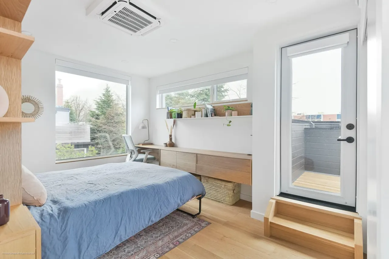 Downtown Toronto Urban Retreat 10