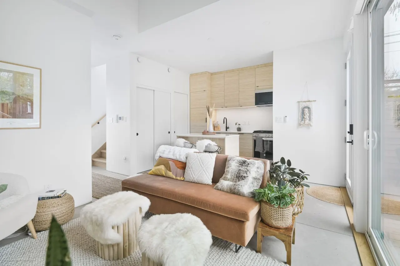 Downtown Toronto Urban Retreat 7