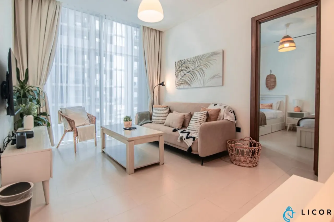 Inviting 2BR Apartment - Only 10 Mins to Downtown 8