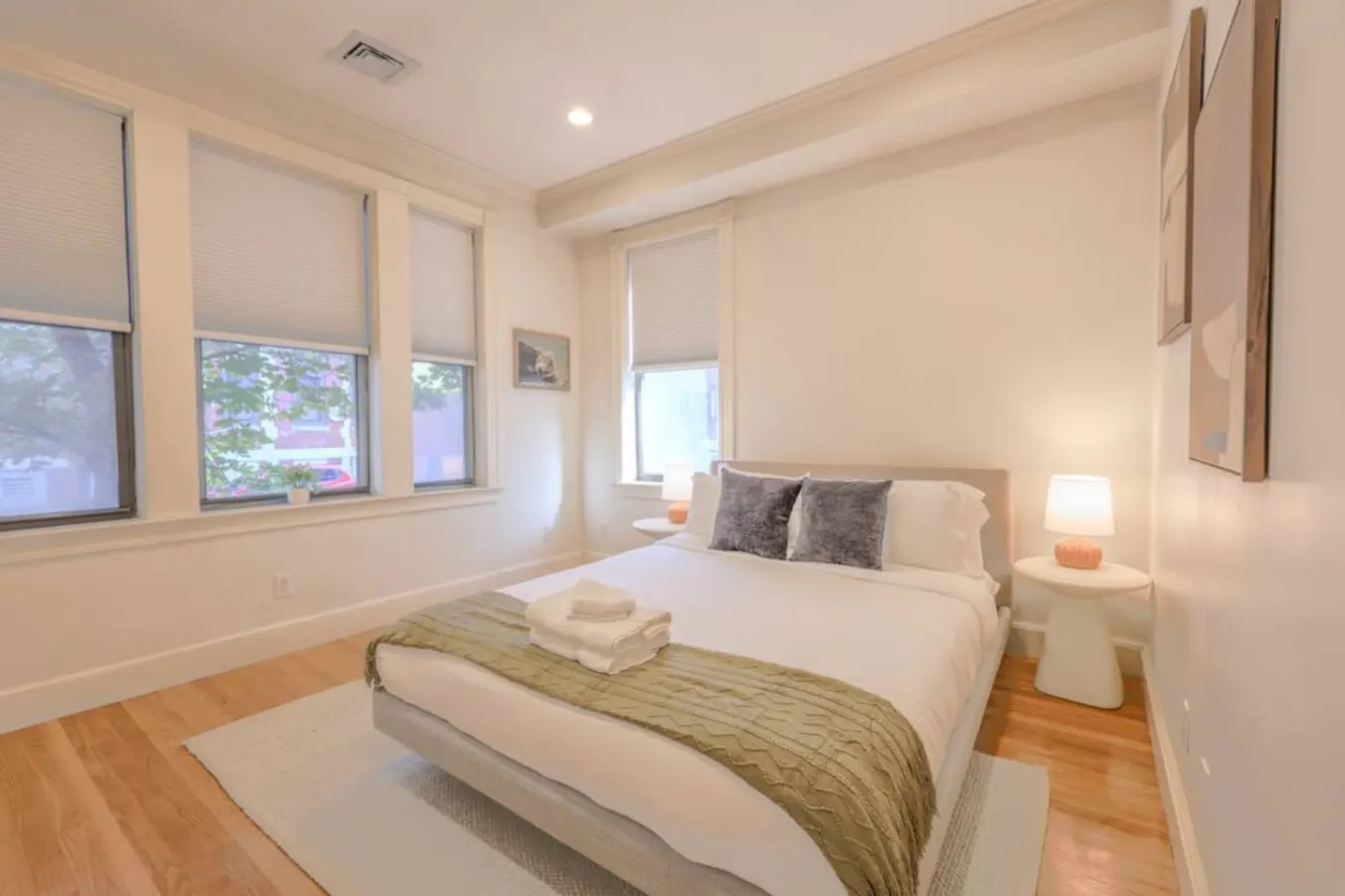 Simple 2 Bd/2 bth Washer/Dryer Close to Fenway 6
