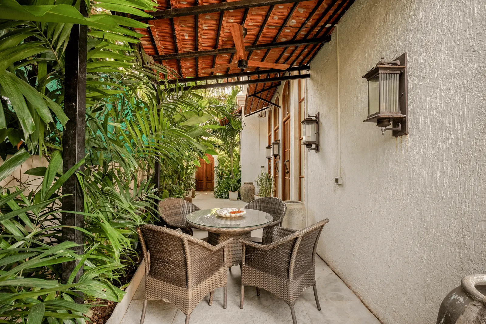 Lindsay Manor Amrao 4 BHK Private Pool 3