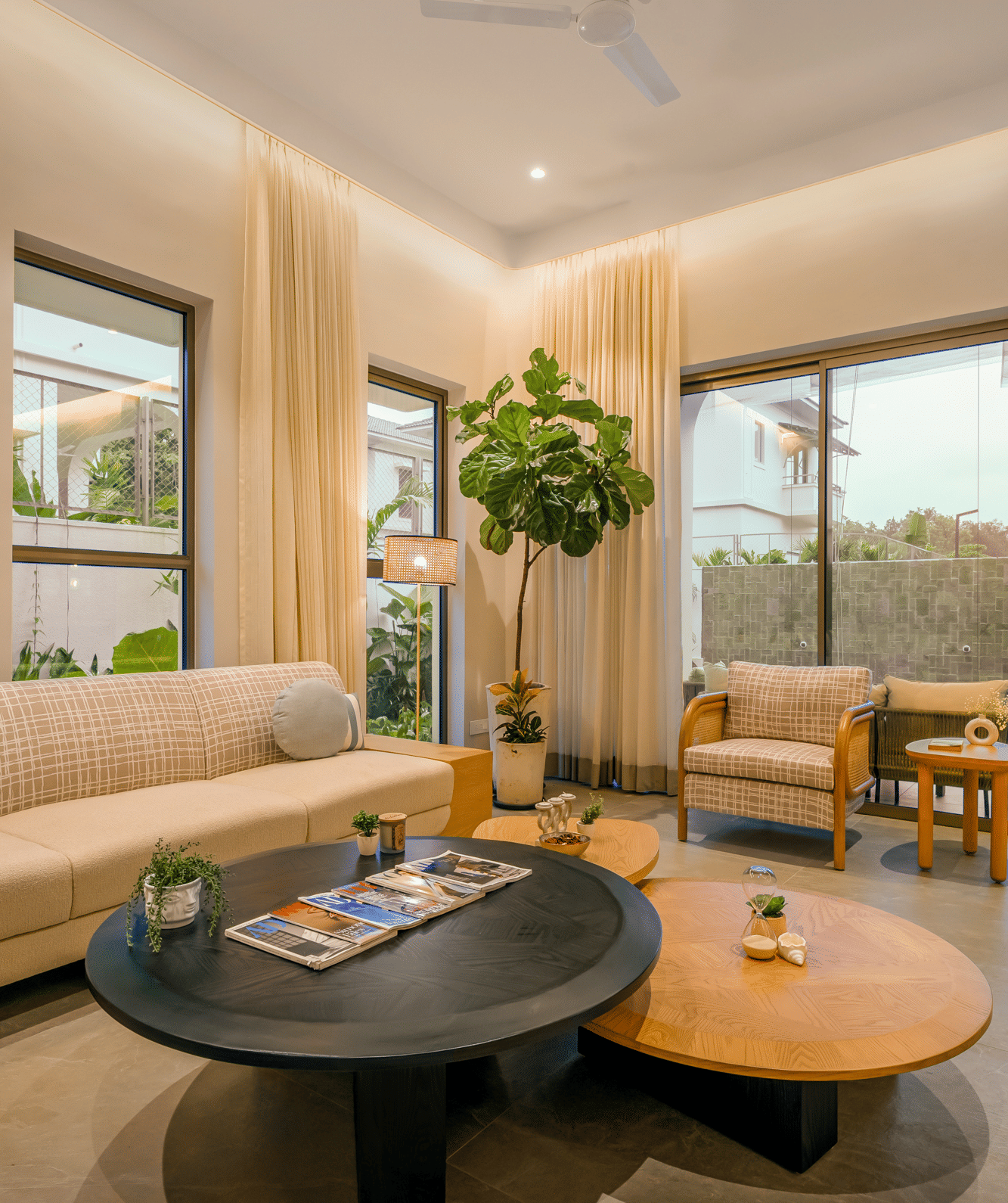 Lindsay Manor | Amrao | 4 BHK | Private Pool 9