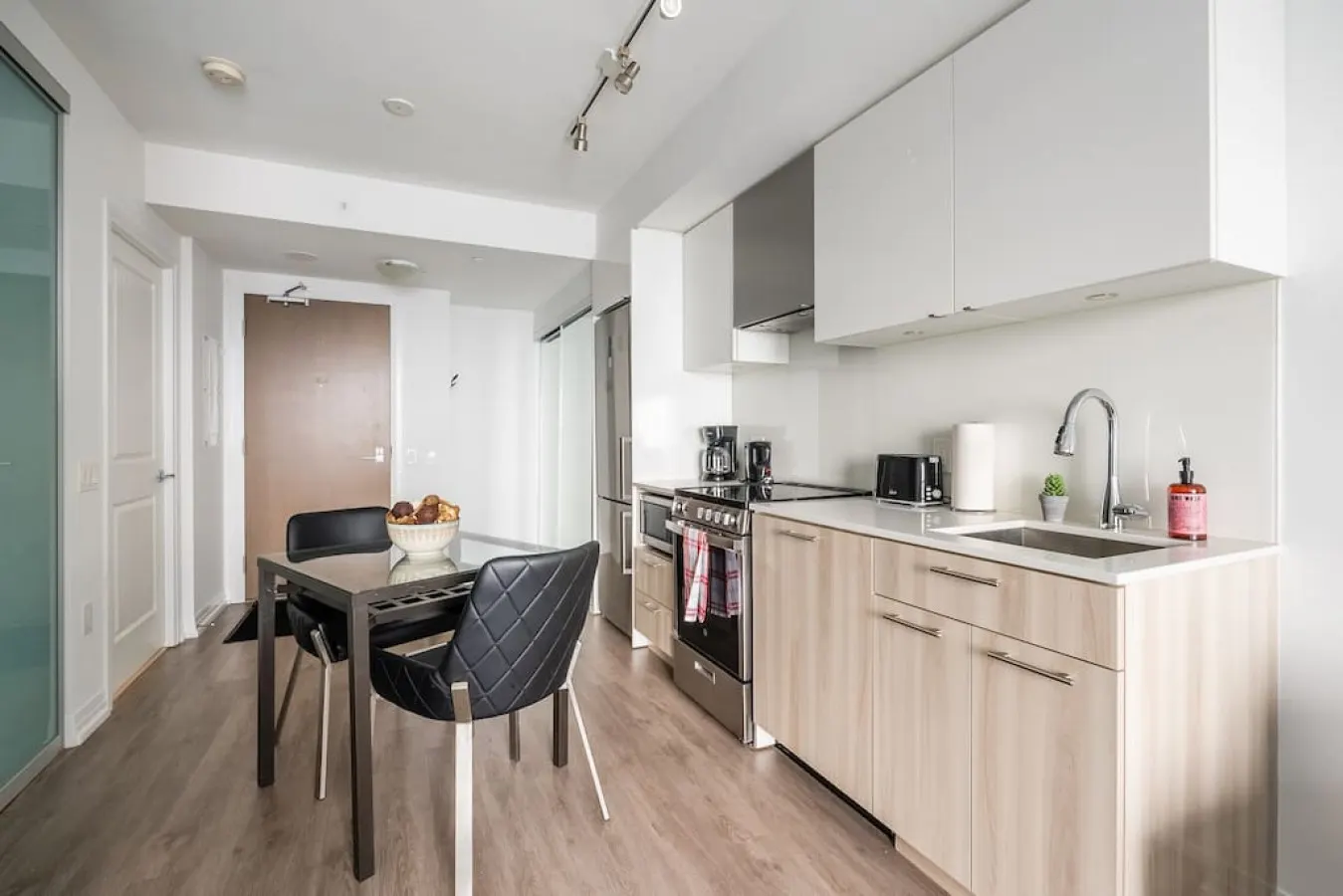 Modern 2BR Suite Stylish Design Amazing View 9