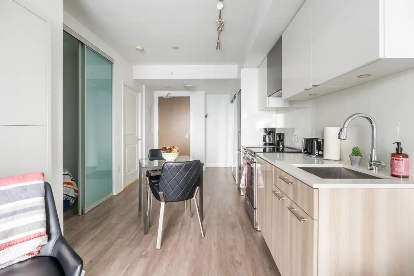 Modern 2BR Suite Stylish Design Amazing View 10