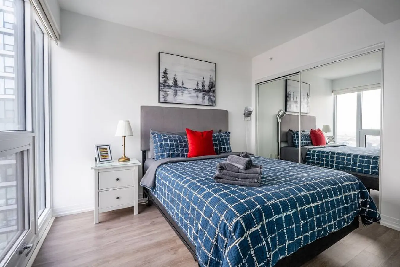 Modern 2BR Suite Stylish Design Amazing View 3
