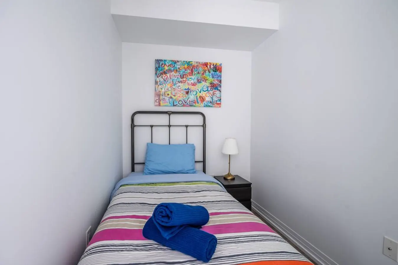 Modern 2BR Suite Stylish Design Amazing View 5