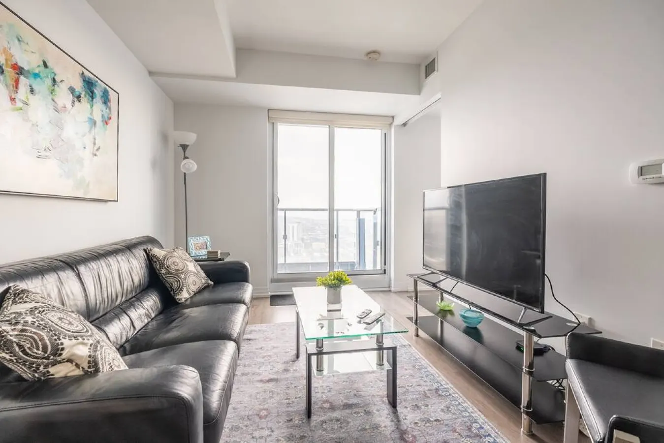 Modern 2BR Suite Stylish Design Amazing View 7