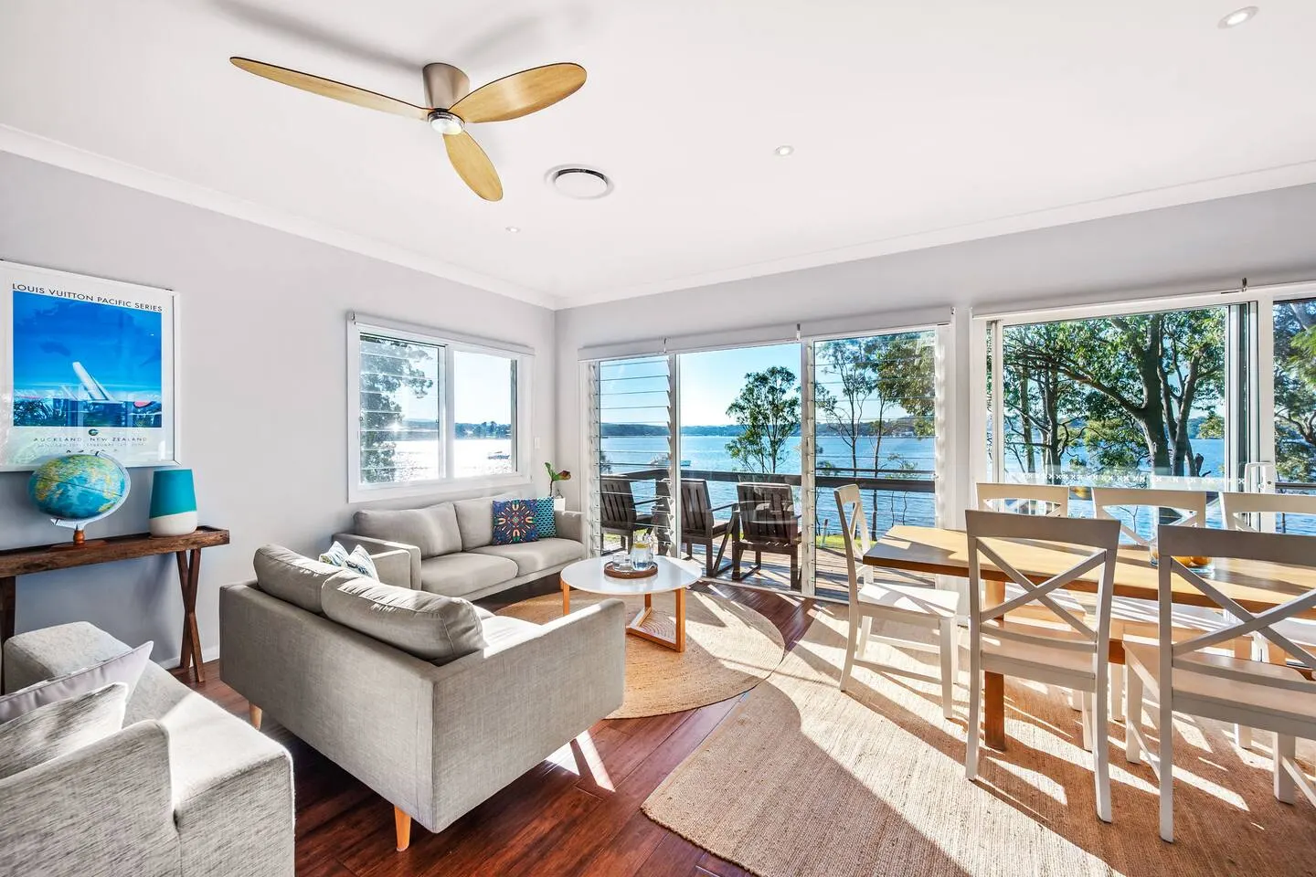 The Boathouse - Absolute Lakefront 11