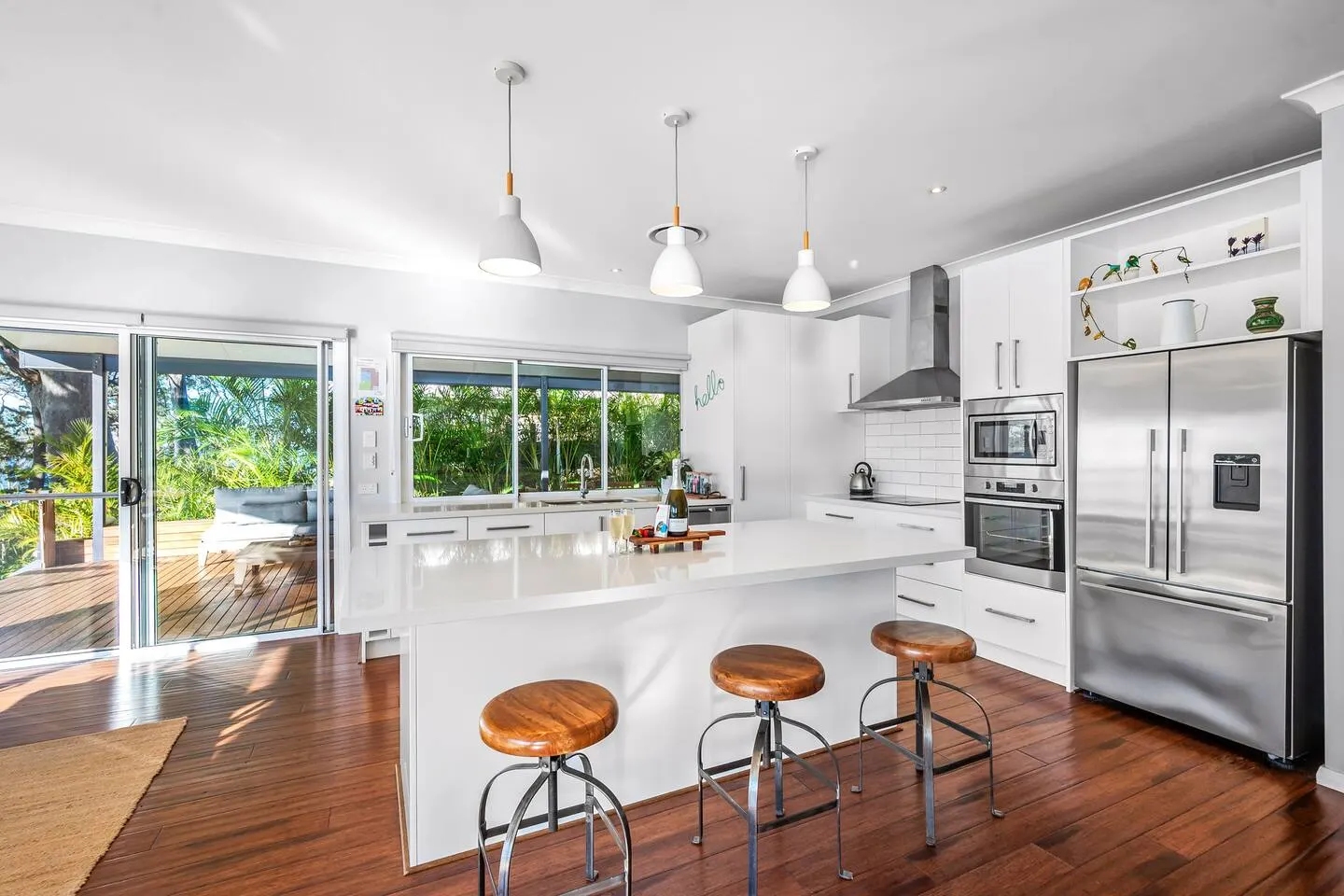 The Boathouse - Absolute Lakefront 12